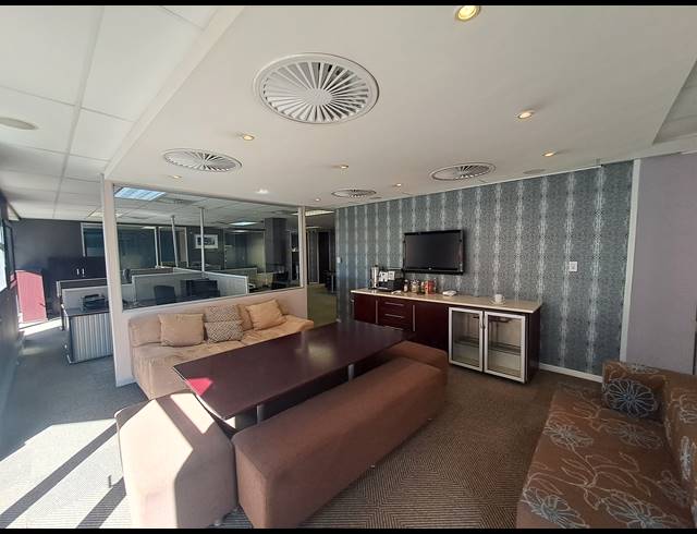 952M² OFFICE FOR SALE IN MELROSE ARCH